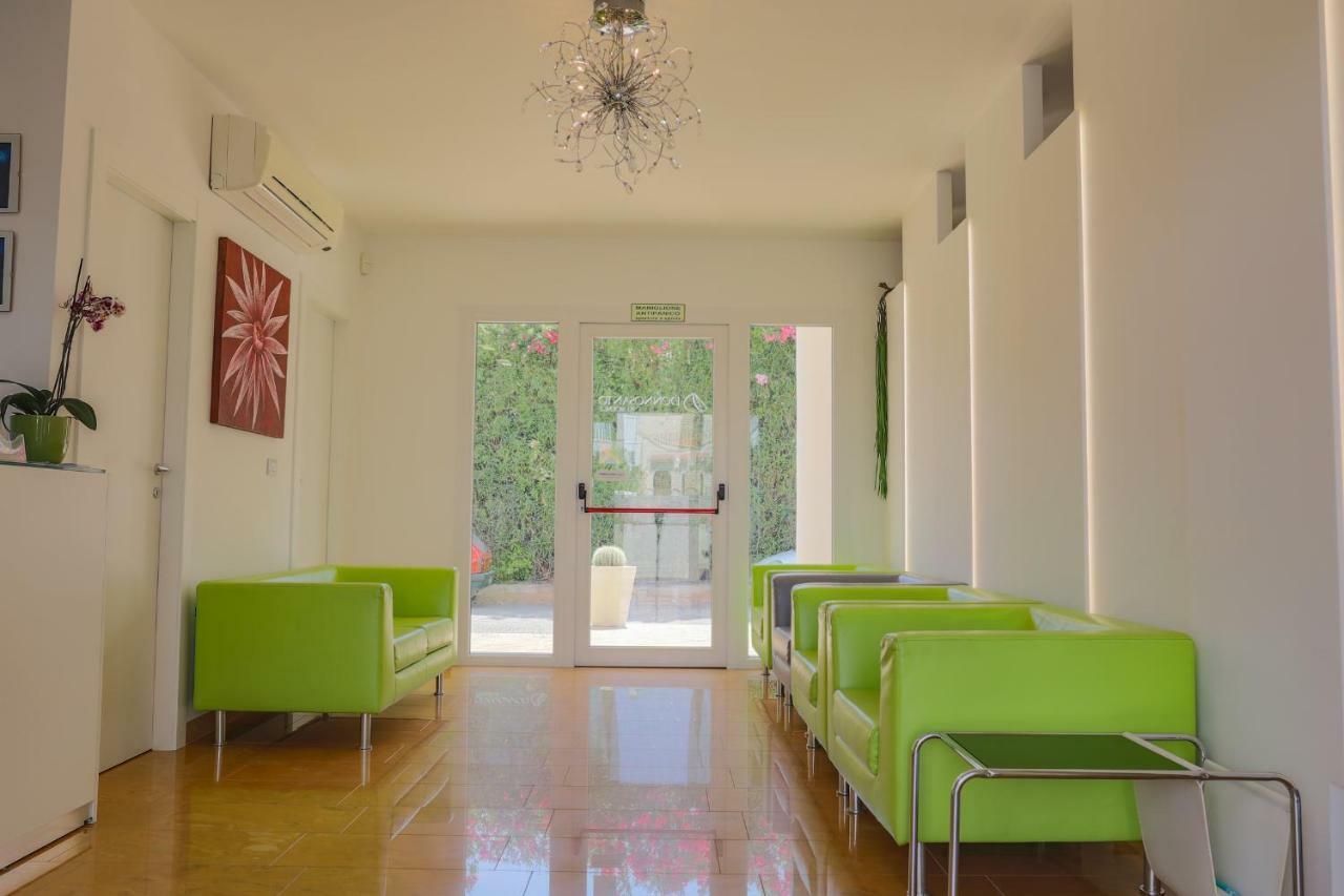 Donnosanto Residence 토레 산타 사비나 외부 사진